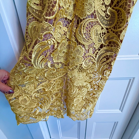 Dress the Population Yellow Lace Midi Dress  Size XS